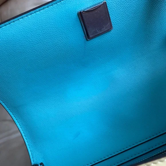 Tory Burch Fleming Quilted Patent Leather Convertible Shoulder Bag - Picture 15 of 15